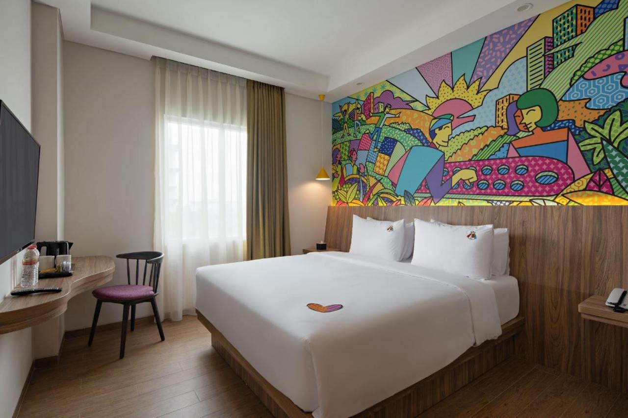 Maxonehotels At Kota Harapan Indah-Bekasi Exterior photo