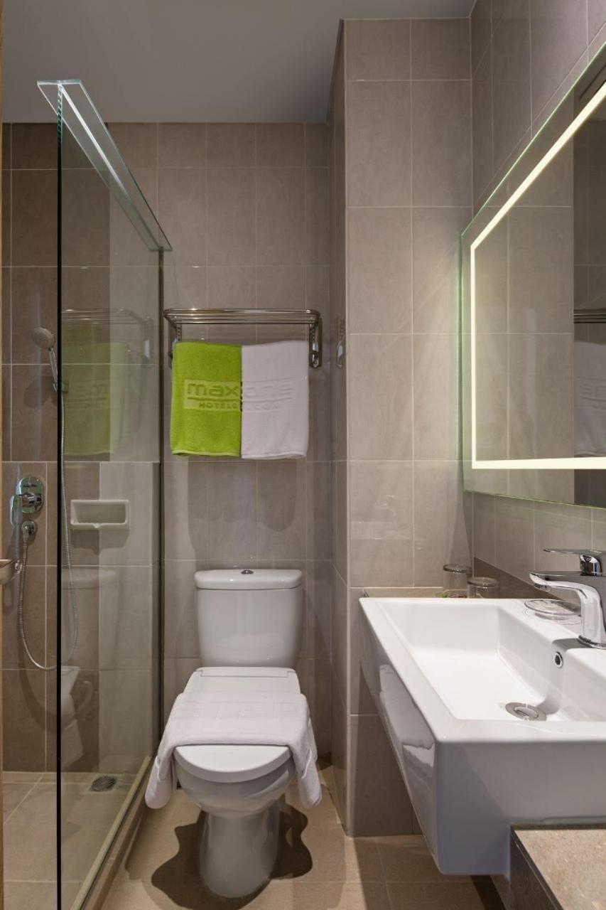 Maxonehotels At Kota Harapan Indah-Bekasi Exterior photo